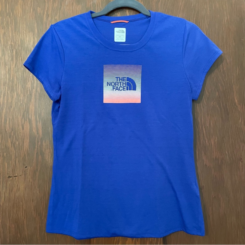 The North Face • Blue Short Sleeved T-Shirt